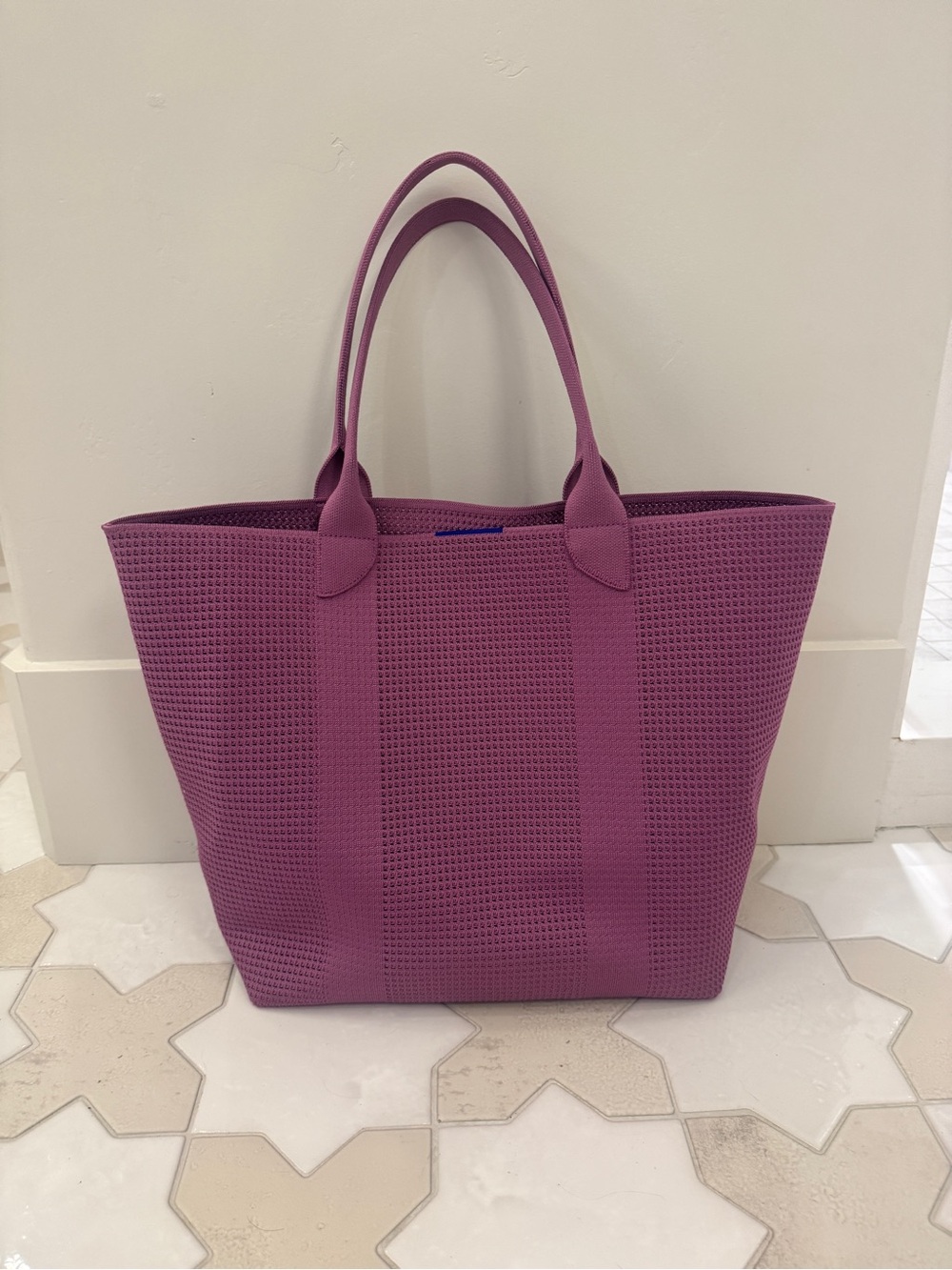 New- Rothy’s Lightweight Tote - Summer Berry